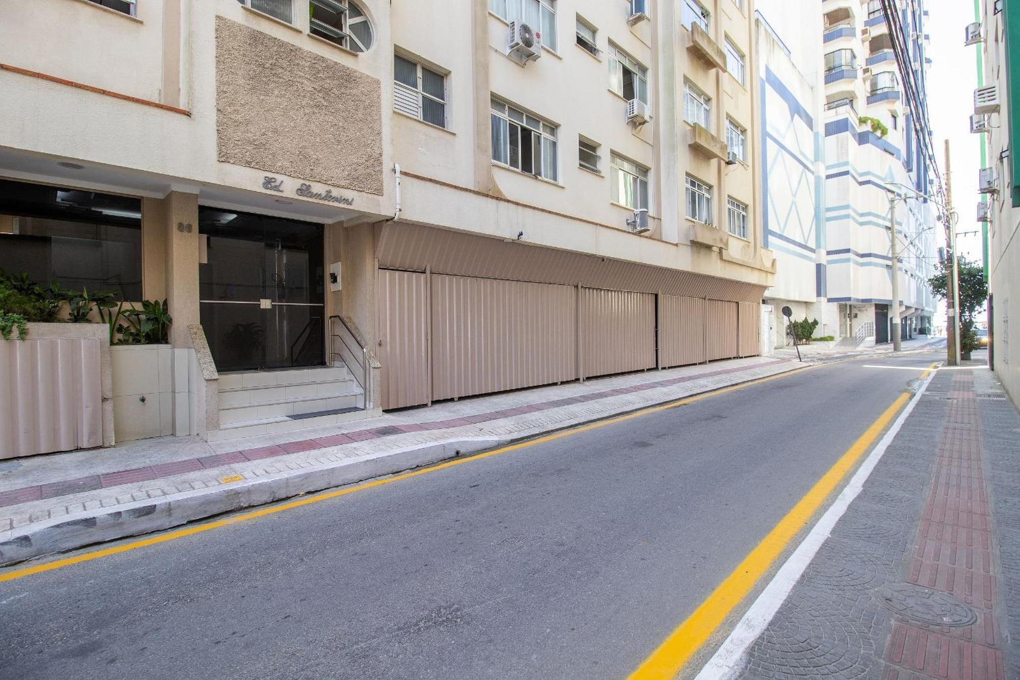 Snt24 - Quadra Mar, 3 Dorm, Confortavel, Garagem Balneario Camboriu