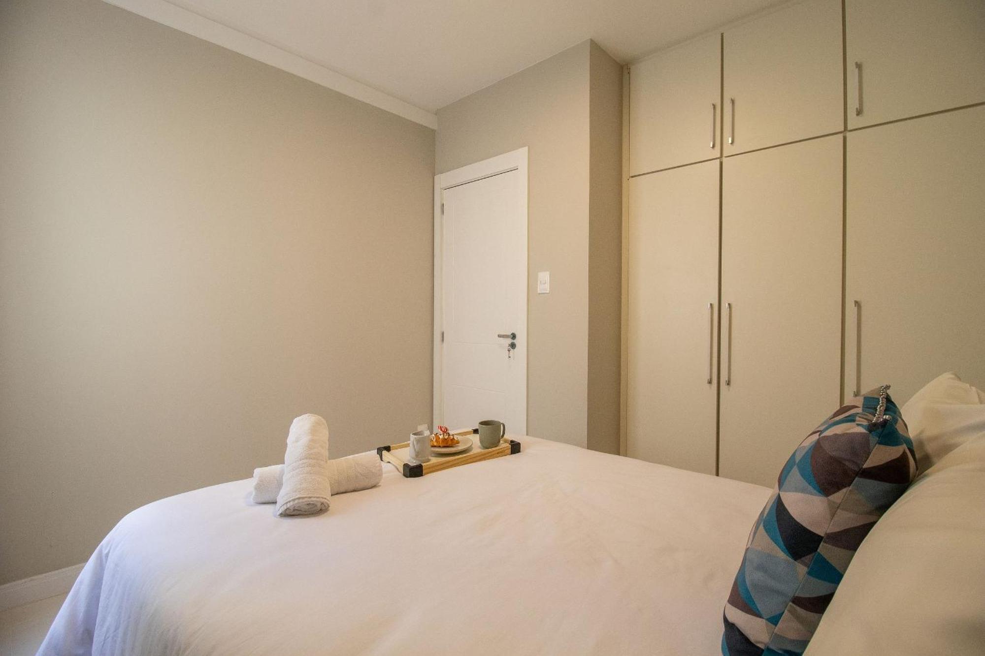 Snt24 - Quadra Mar, 3 Dorm, Confortavel, Garagem * Balneario Camboriu